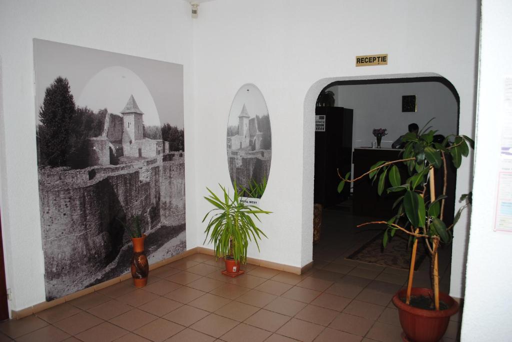 Hotel West Scheia 外观 照片