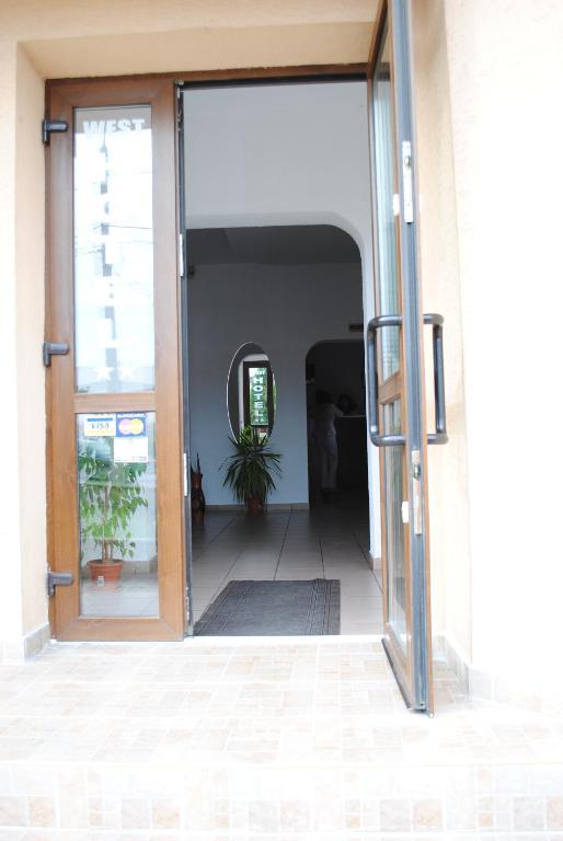 Hotel West Scheia 外观 照片